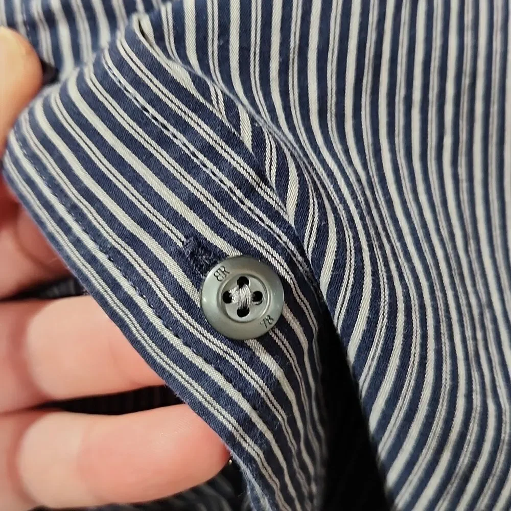 Banana republic medium shirt top striped button down 15 - 15.5 shirt work preown